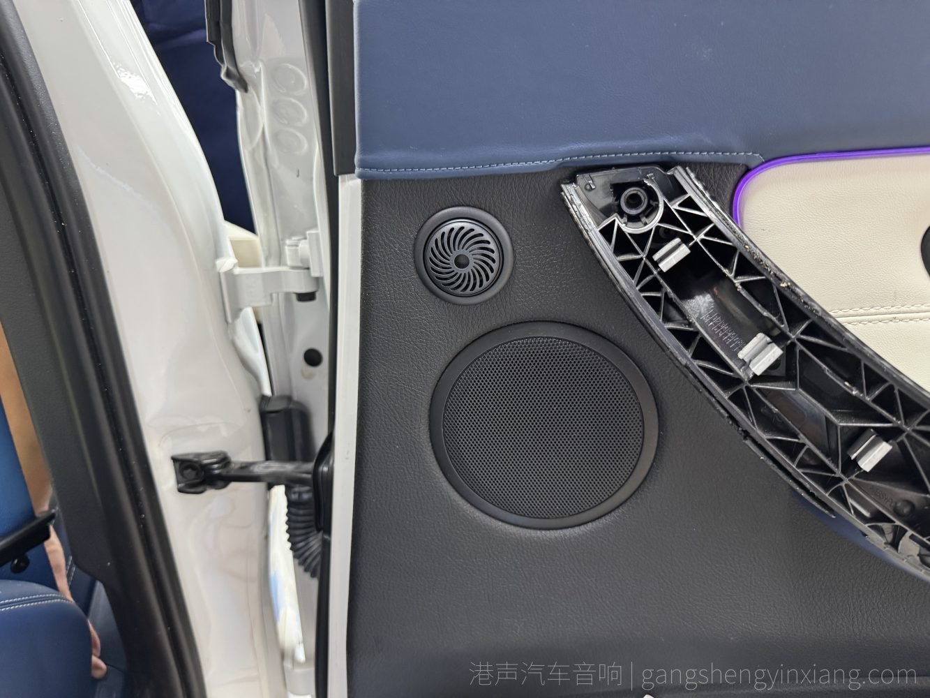 贵港港声汽车音响，宝马3系施工后效果照片，完工效果 内饰复原 无损安装